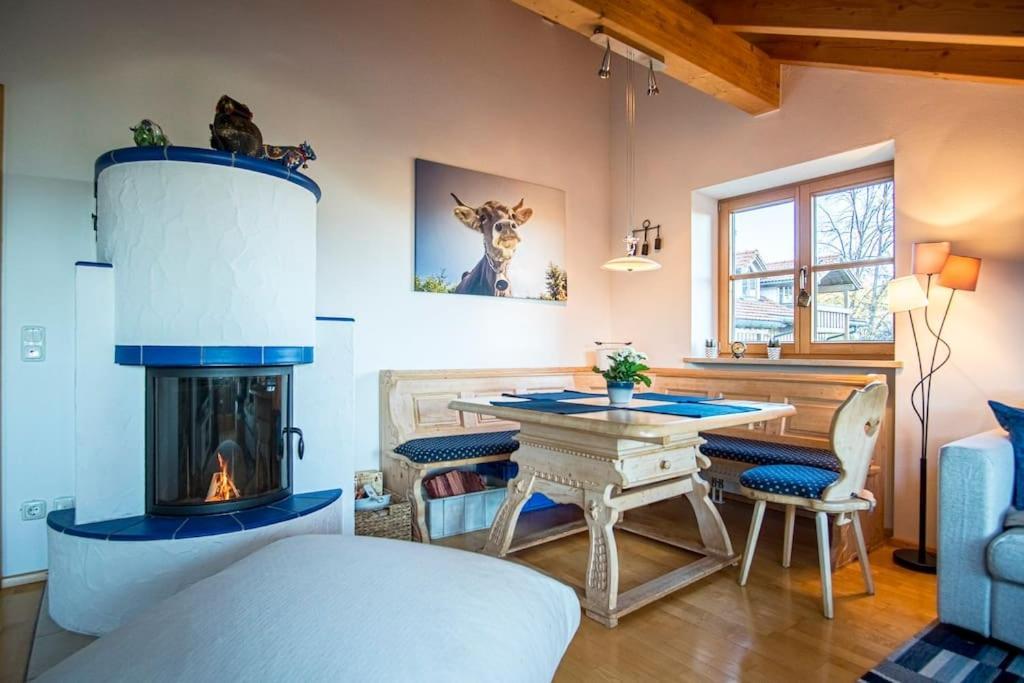 Luxury Living Near Weissensee +balcony +netflix Appartamento *