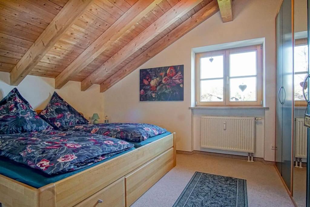 Luxury Living Near Weissensee +balcony +netflix Apartment Füssen