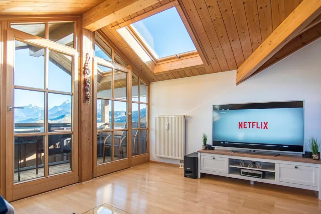 Luxury Living Near Weissensee +balcony +netflix Füssen