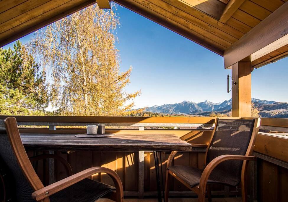 Luxury Living Near Weissensee +balcony +netflix *