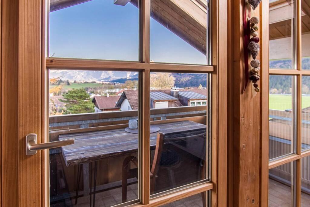 Luxury Living Near Weissensee +balcony +netflix Apartment Füssen